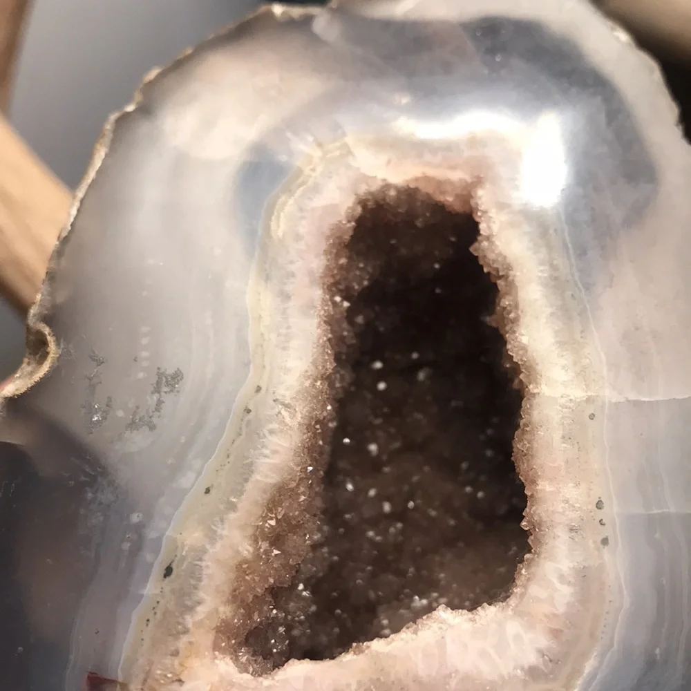 Amazing agate geode - Picture 2 of 7